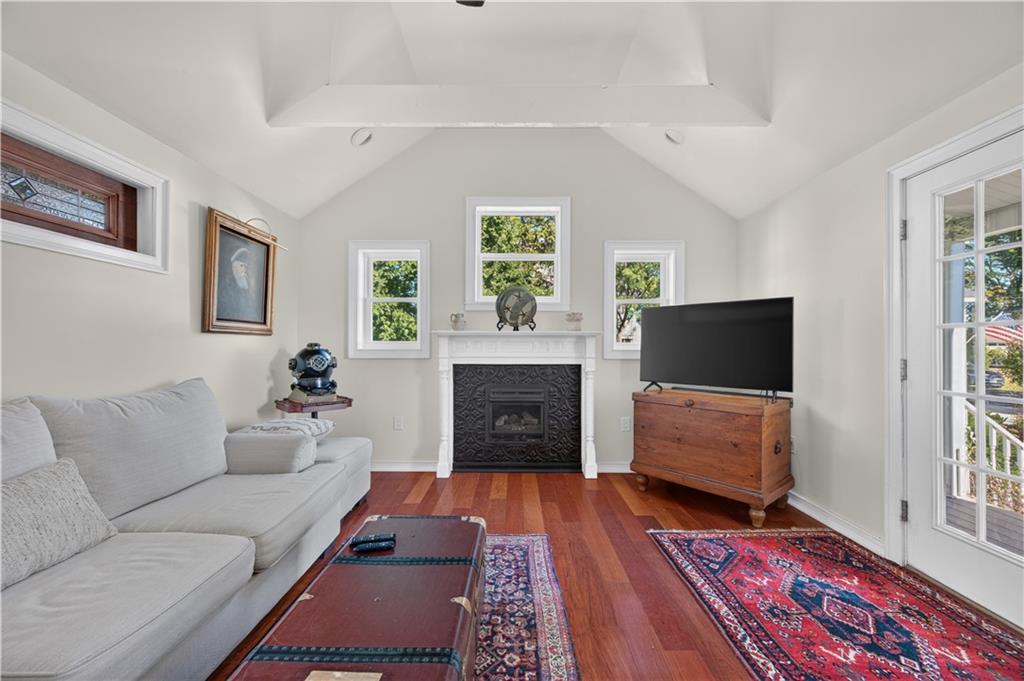 17 Sidney Avenue Property Photo 10