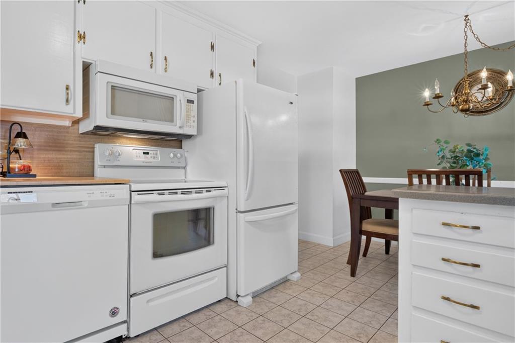 68 Harman Avenue Property Photo 6
