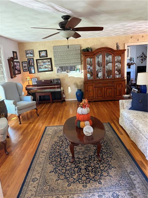 3 Oak Street Property Photo 2