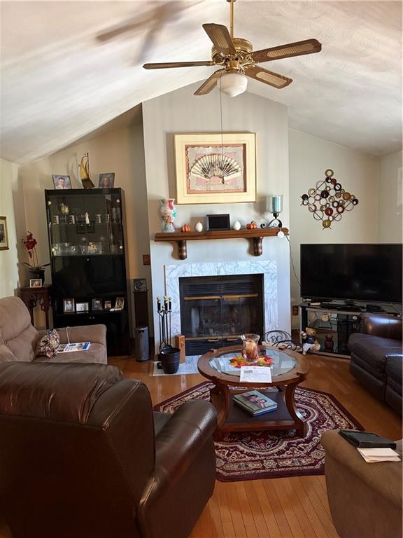 3 Oak Street Property Photo 3