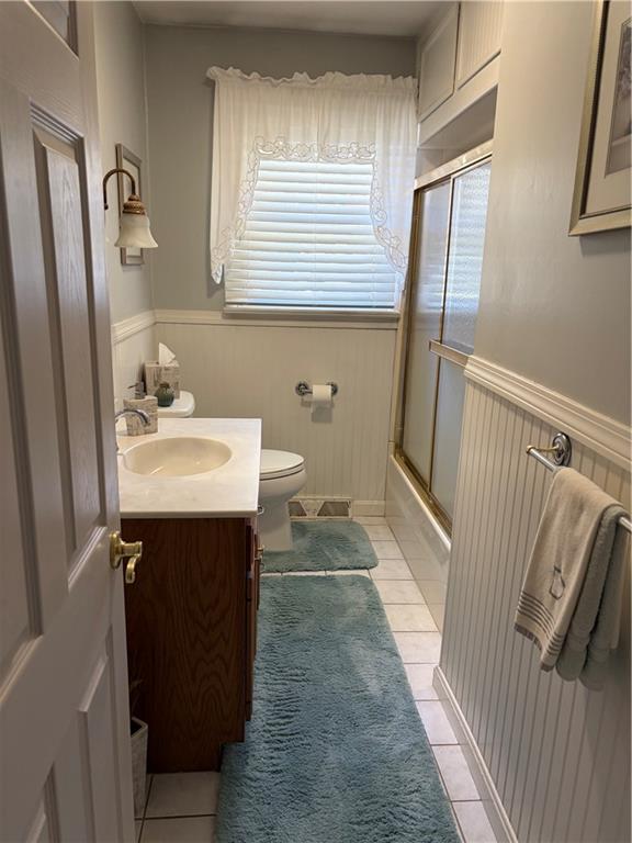3 Oak Street Property Photo 9