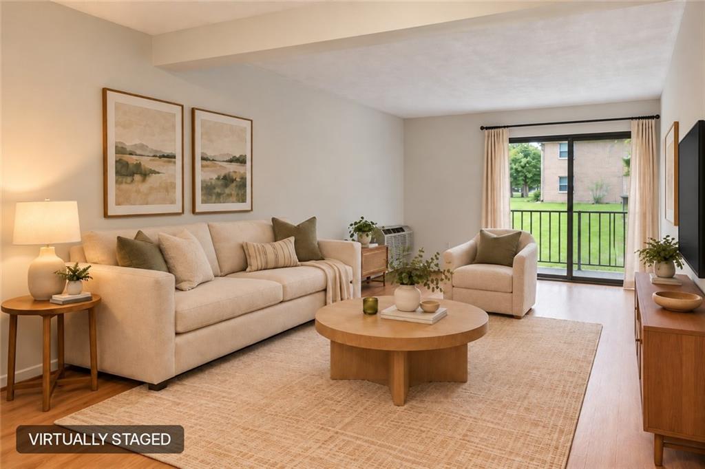 752 Quaker Lane Unit B207 Property Photo 12