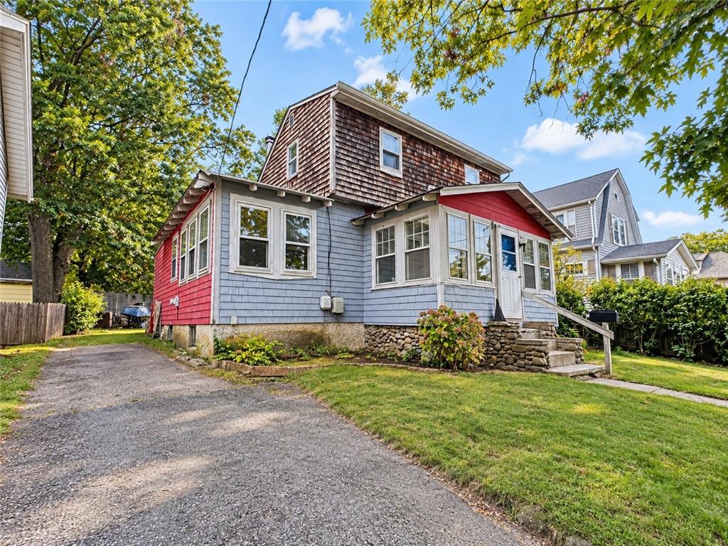 24 Vintner Avenue Property Photo 2