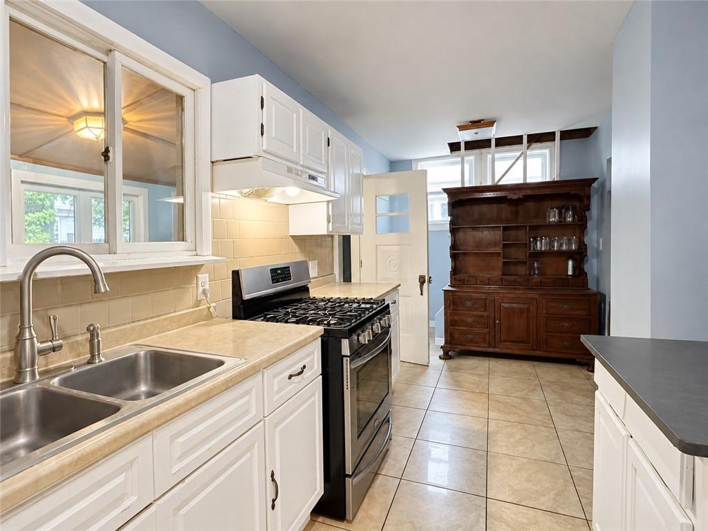 24 Vintner Avenue Property Photo 7