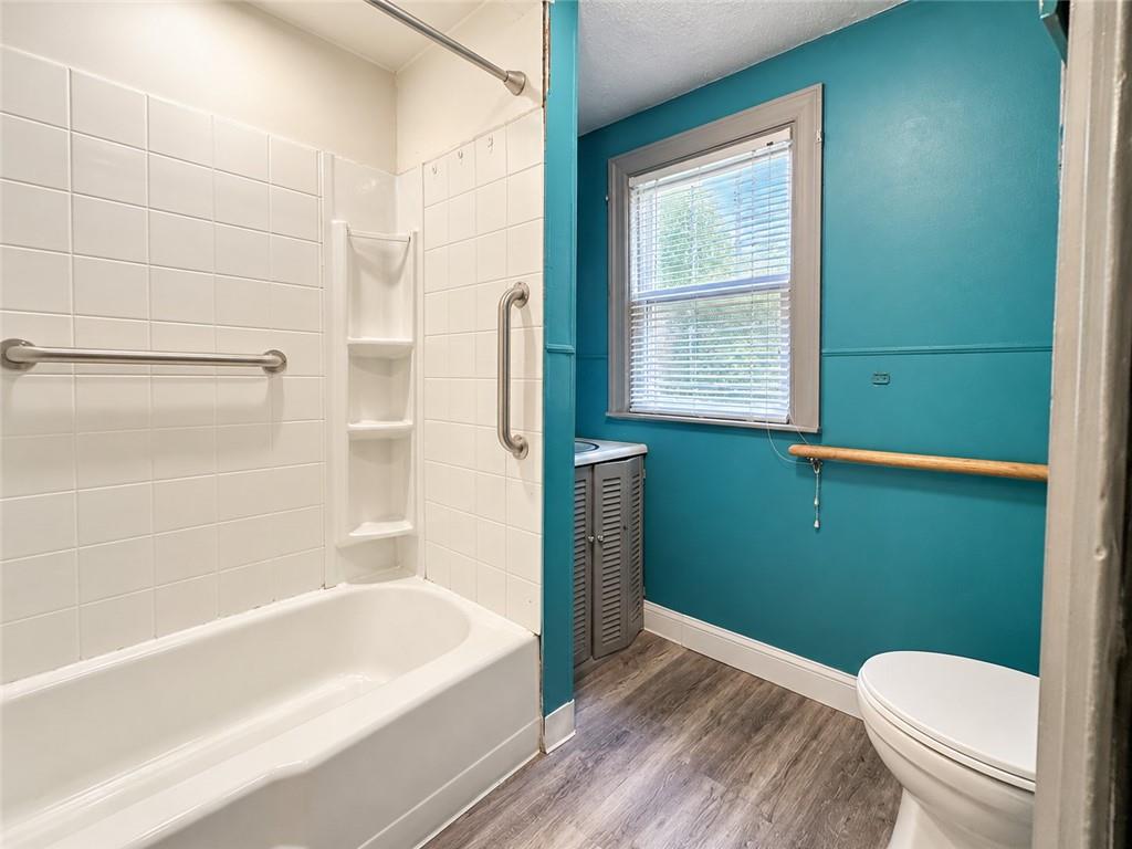 24 Vintner Avenue Property Photo 8