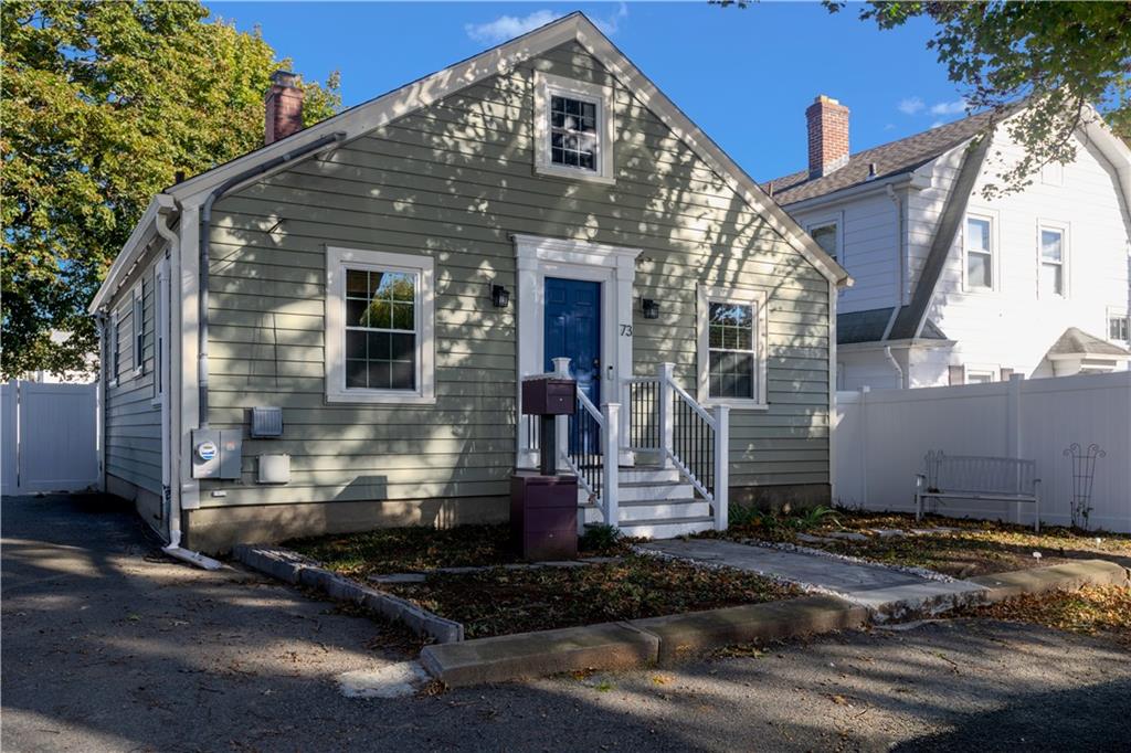 73 Clematis Street Property Photo 1
