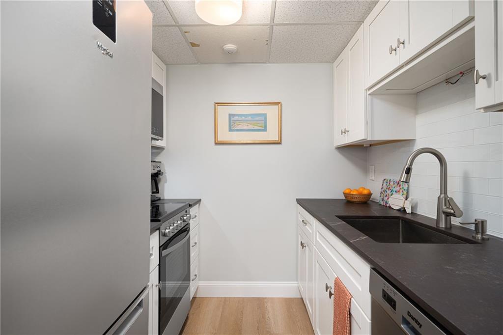 30 America Goat Island Unit B30 Property Photo 8