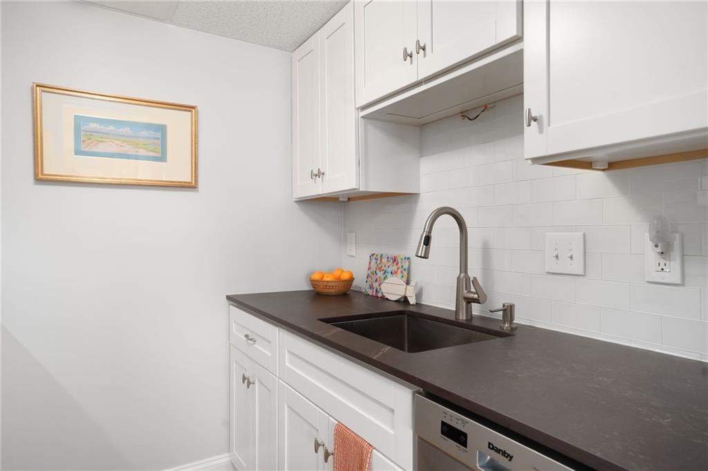 30 America Goat Island Unit B30 Property Photo 9