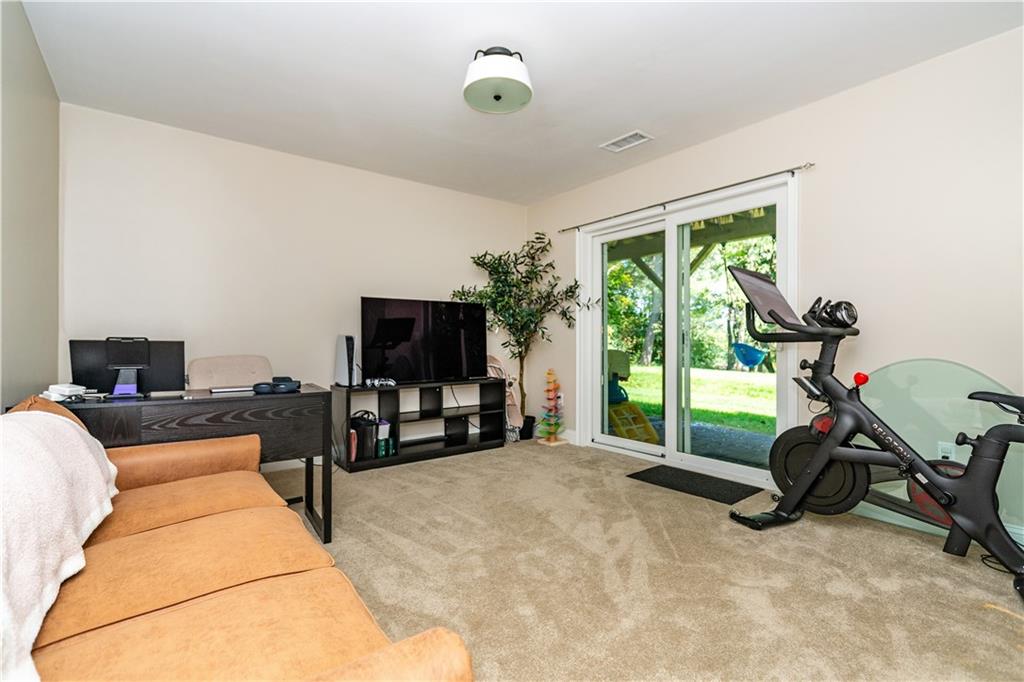 3800 Post Road Unit 9 Property Photo 15