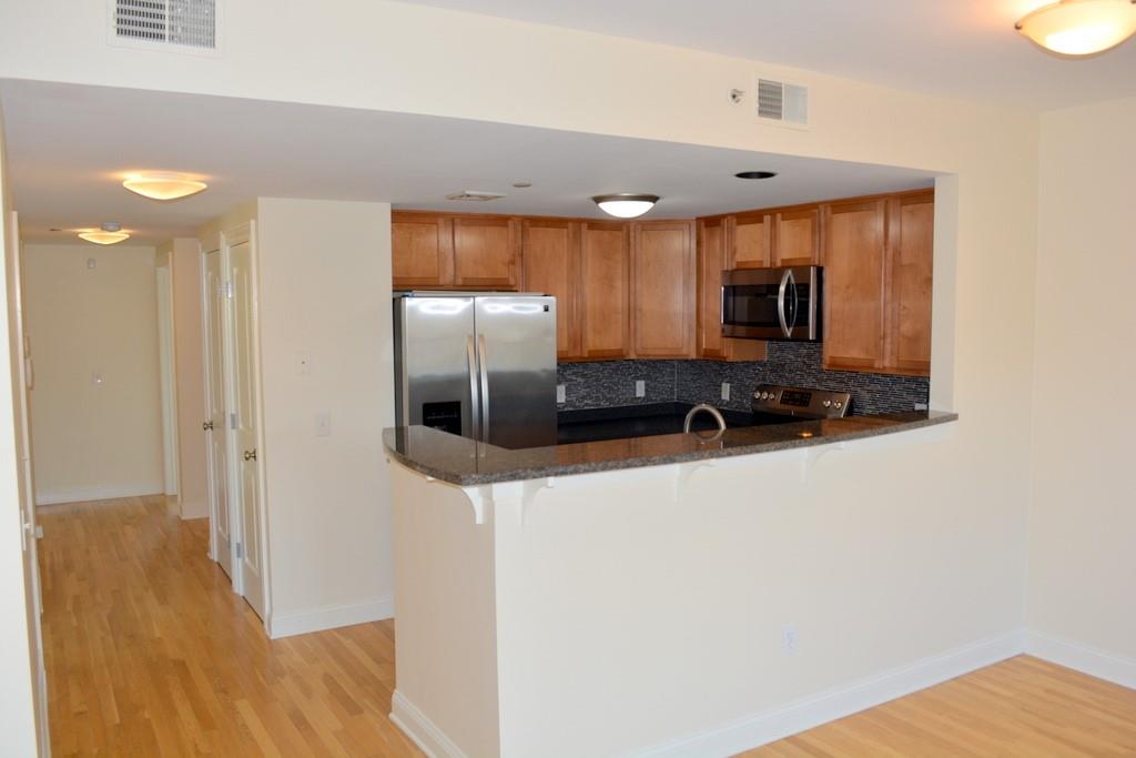 231 Douglas Avenue Unit 10 Property Photo 4
