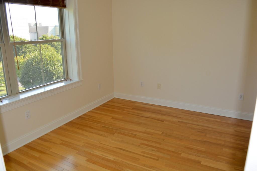 231 Douglas Avenue Unit 10 Property Photo 16