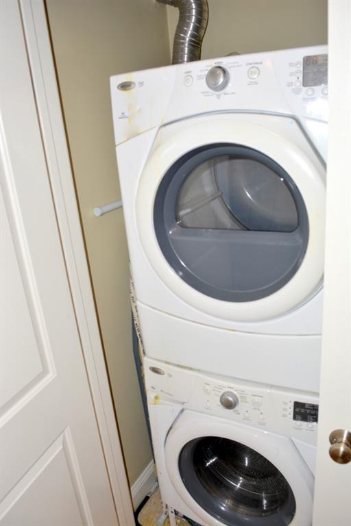 231 Douglas Avenue Unit 10 Property Photo 17