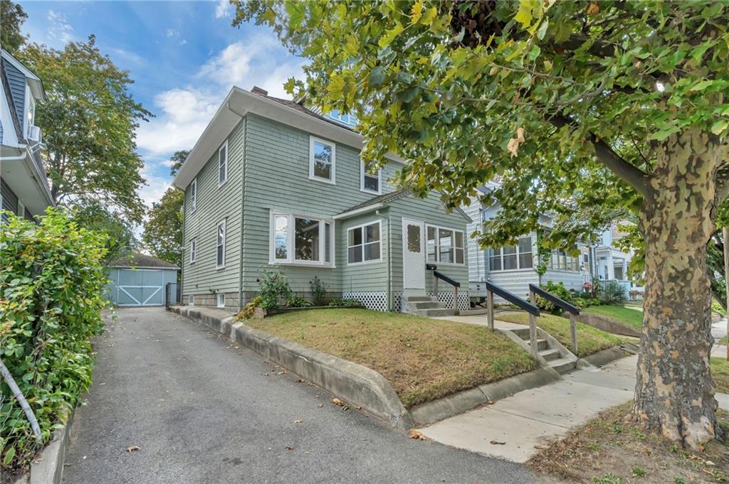 92 Bartlett Avenue Property Photo 2