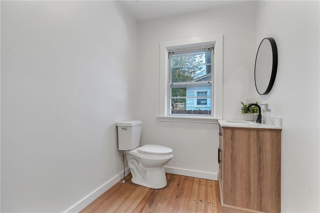 92 Bartlett Avenue Property Photo 8