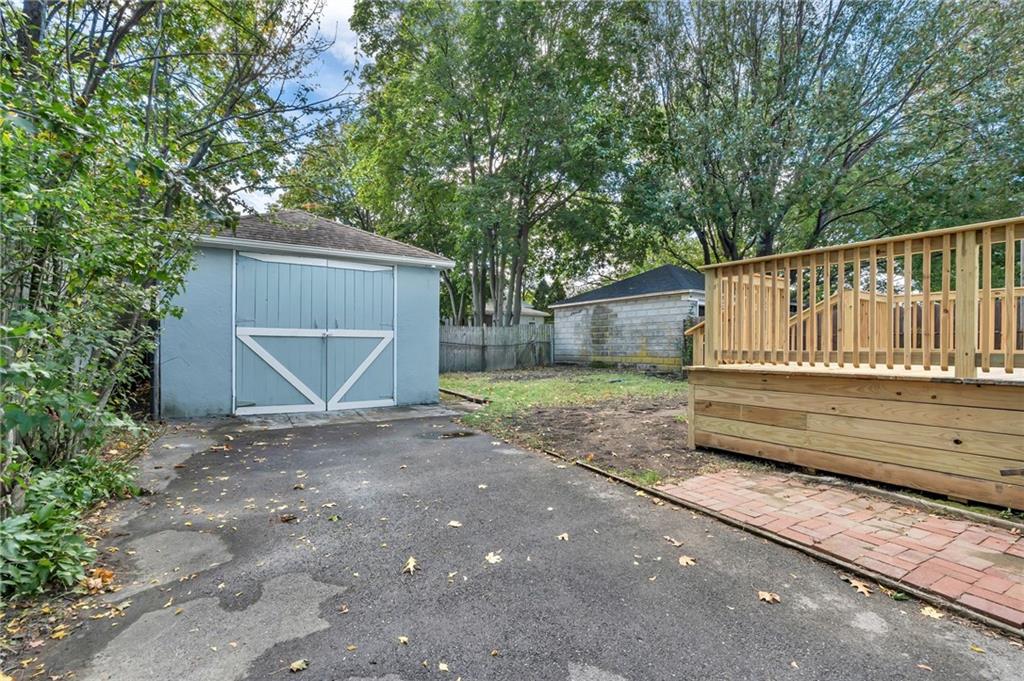 92 Bartlett Avenue Property Photo 42