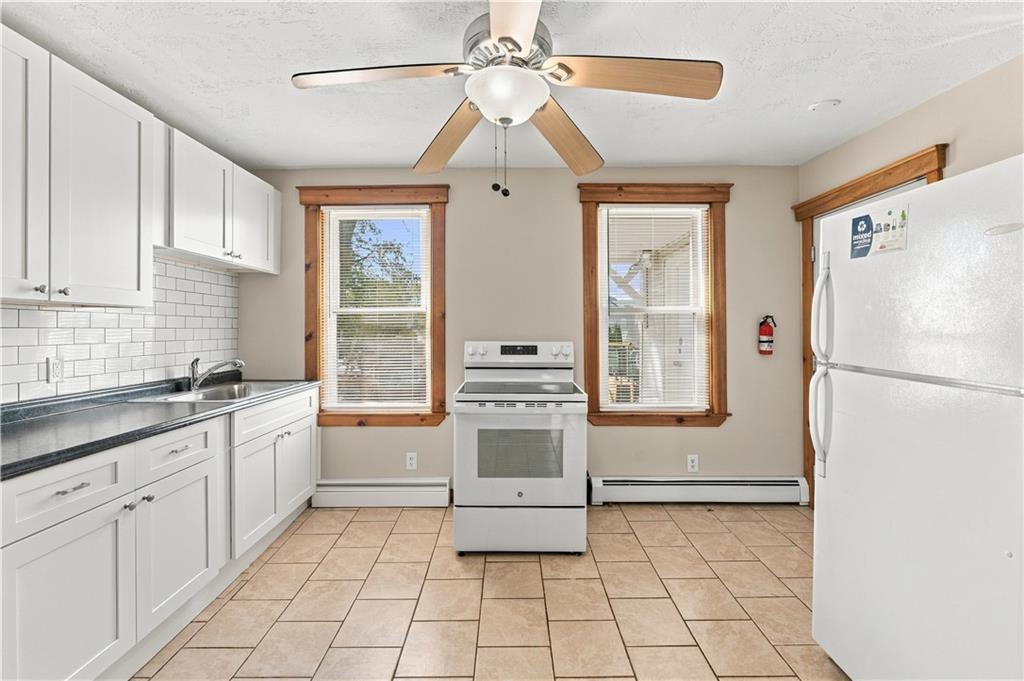 220 Willow Street Unit 1 Property Photo 3