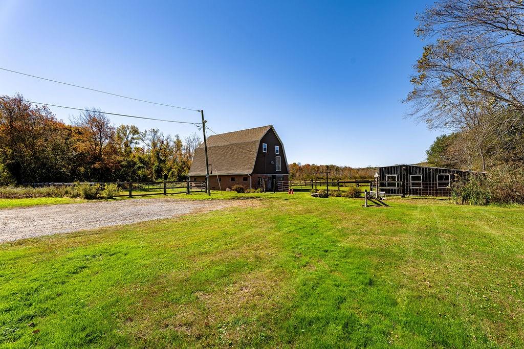 25 Lamoureux Boulevard Property Photo 38