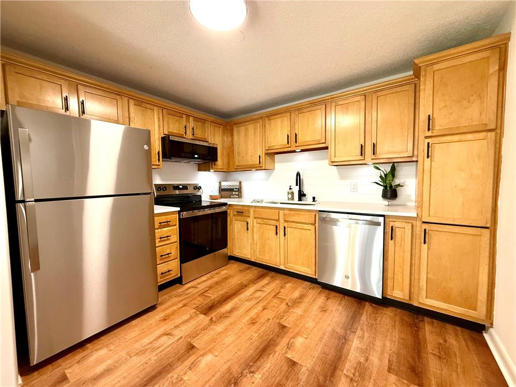 120 Pilgrim Parkway Unit 4 Property Photo 8