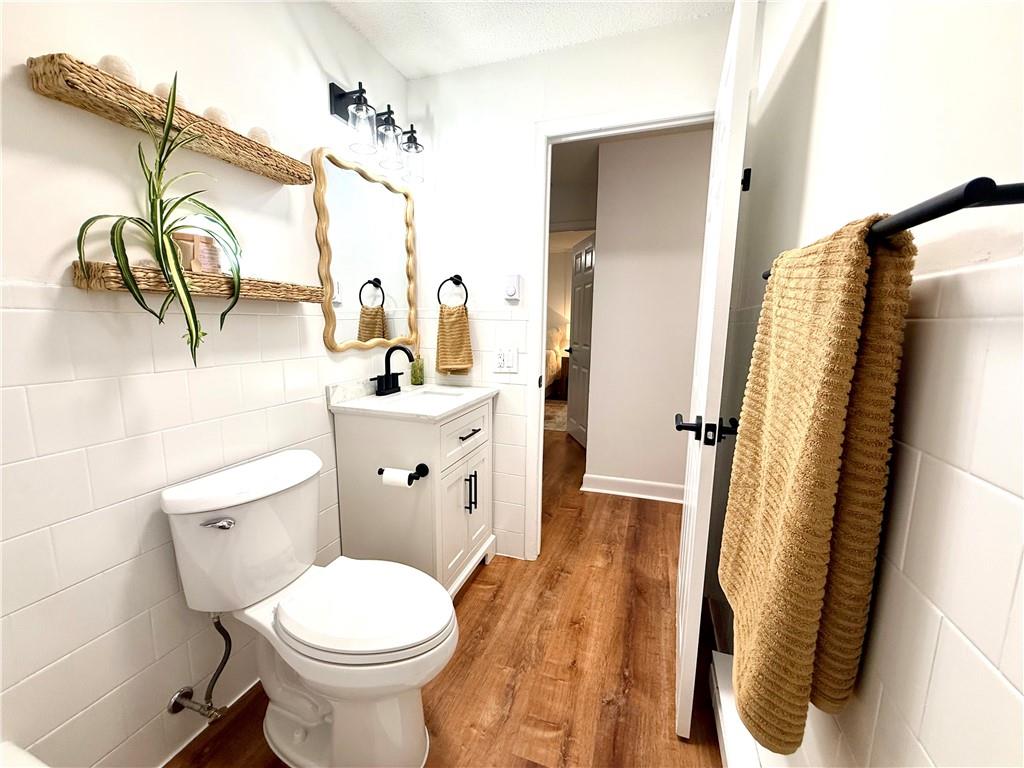 120 Pilgrim Parkway Unit 4 Property Photo 11