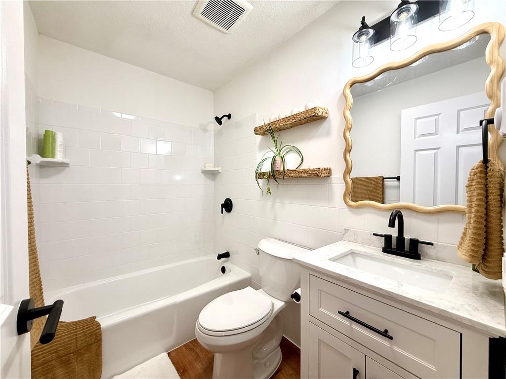 120 Pilgrim Parkway Unit 4 Property Photo 12