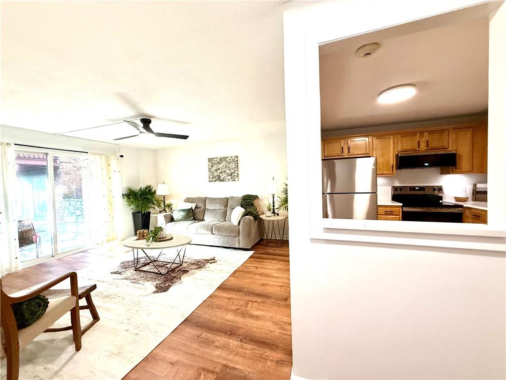 120 Pilgrim Parkway Unit 4 Property Photo 13