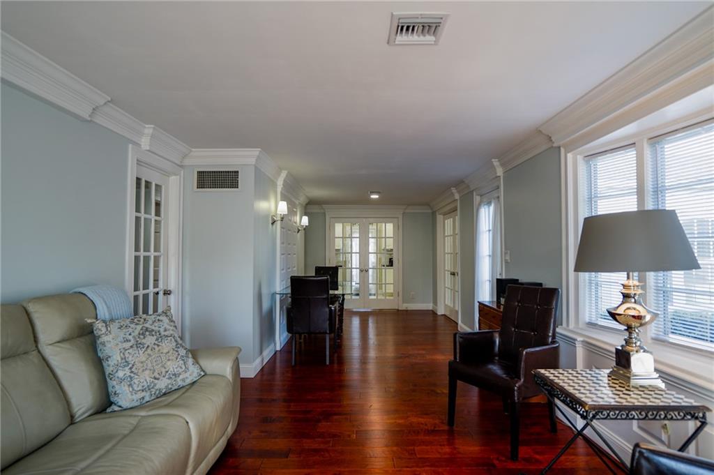 6 Tryon Avenue Property Photo 11