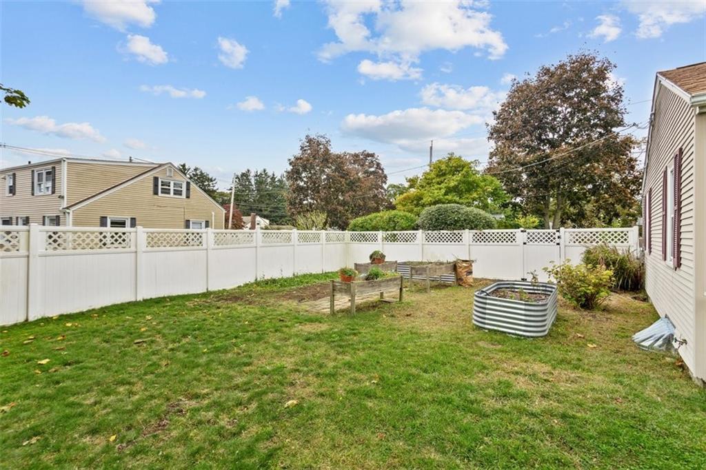 62 Sweetfern Road Property Photo 9