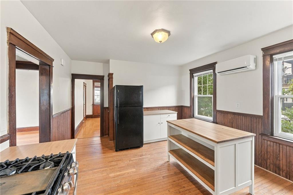 580 Admiral Street Property Photo 24