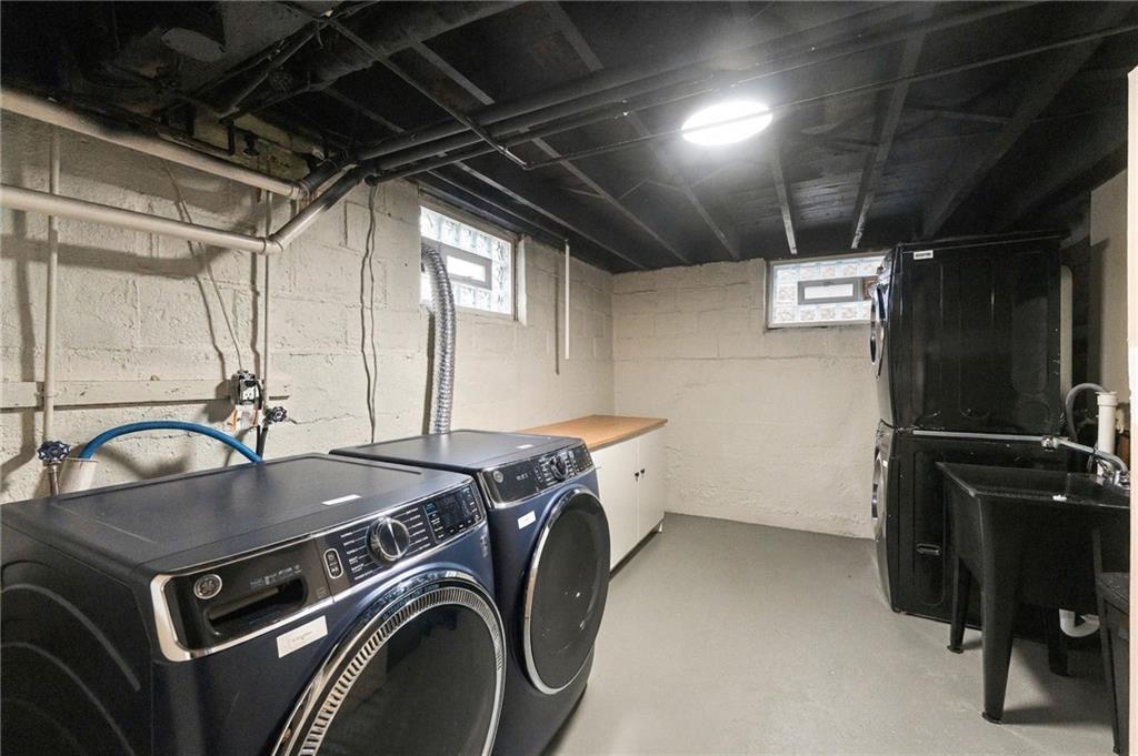 580 Admiral Street Property Photo 45