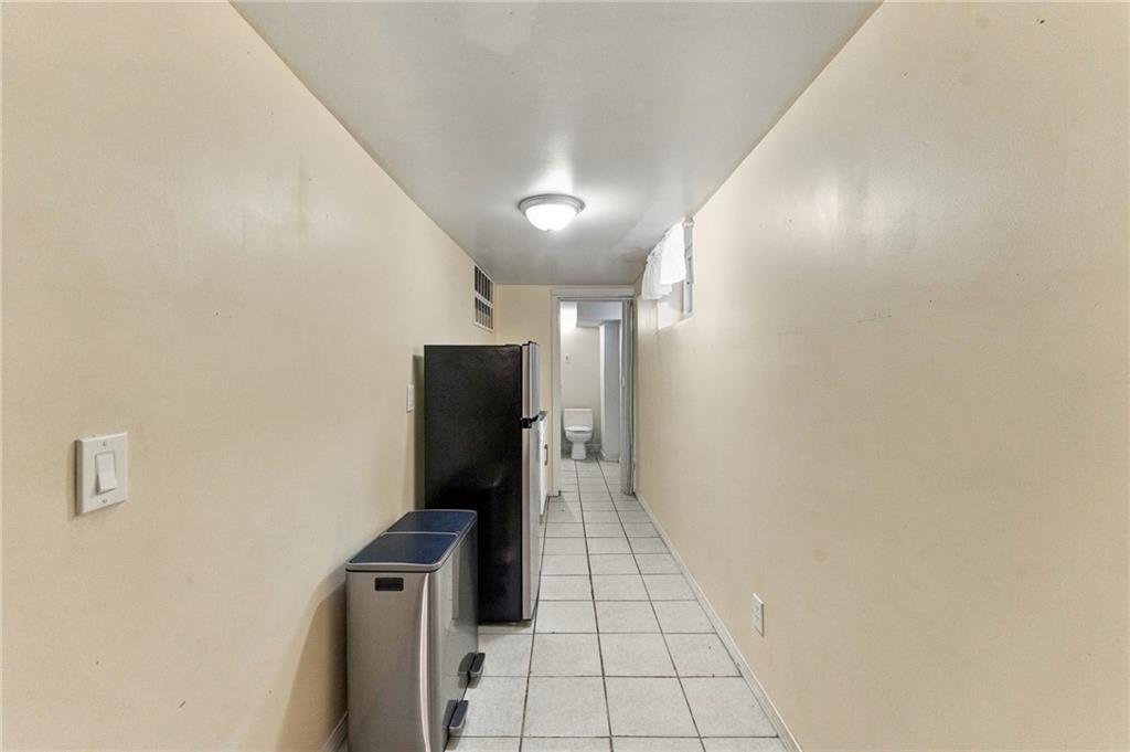 580 Admiral Street Property Photo 46