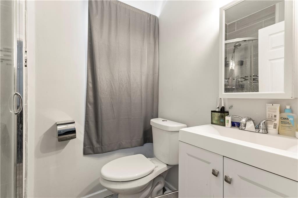 660 Douglas Avenue Property Photo 26