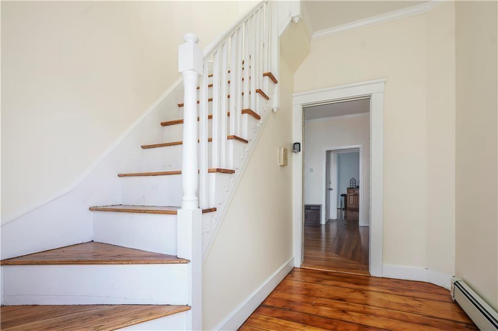 32 Ann Street Unit 1 Property Photo 4