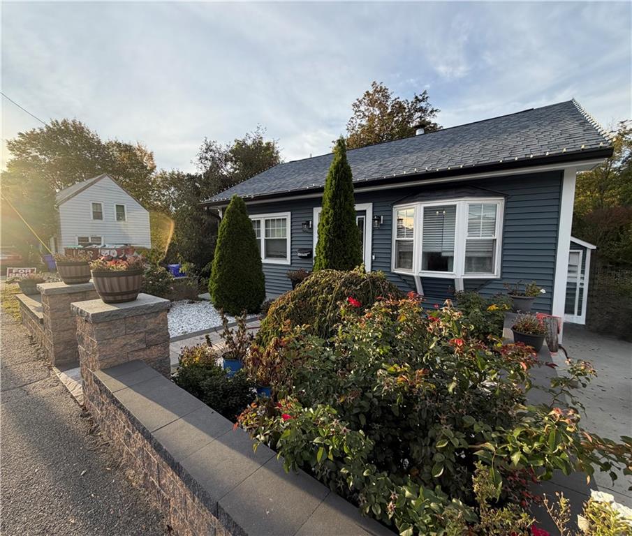 2169 Mineral Spring Avenue Property Photo 1