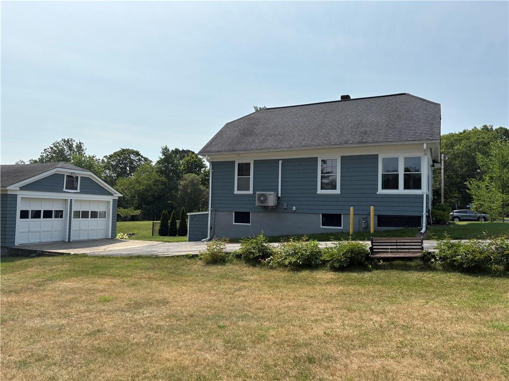 202 Lincoln Street Property Photo 5