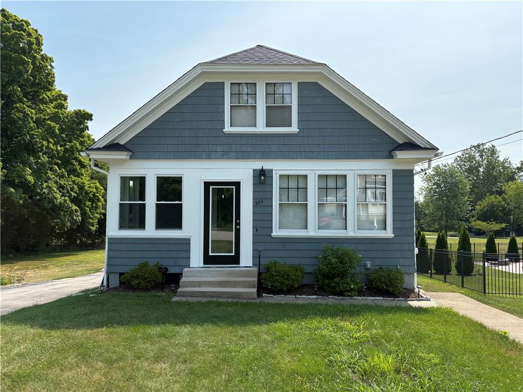 202 Lincoln Street Property Photo 11