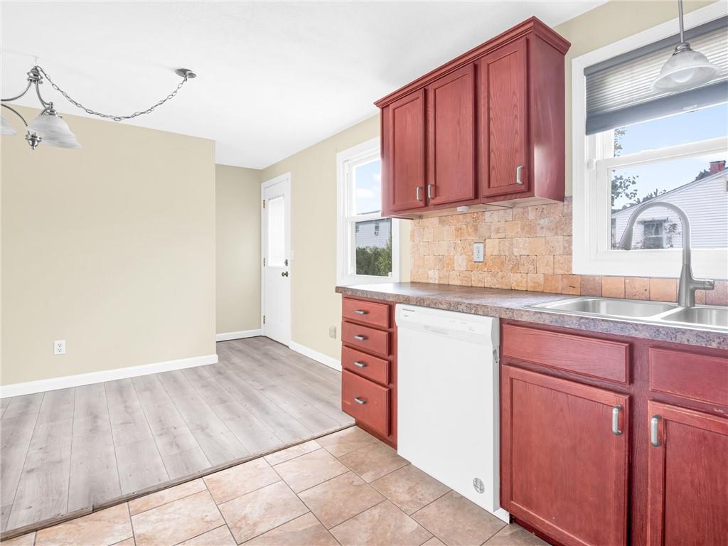 62 Beacon Street Property Photo 23