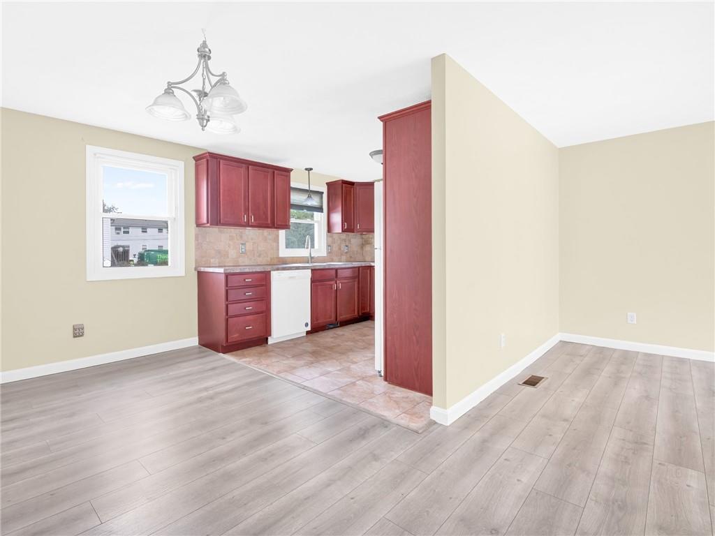 62 Beacon Street Property Photo 26