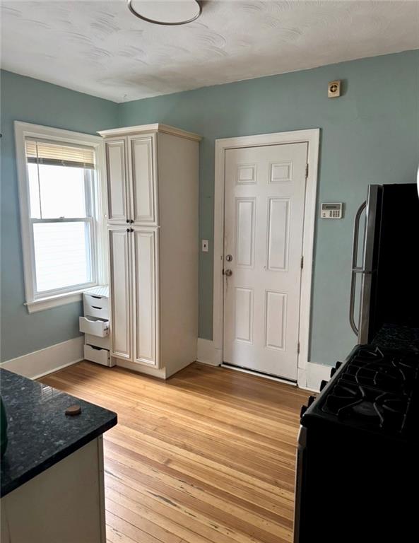 550 Hope Street Property Photo 13