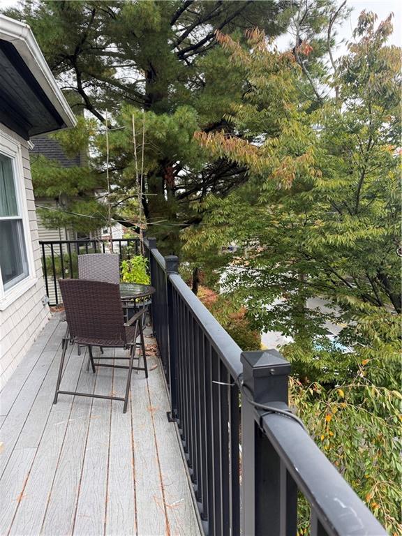 550 Hope Street Property Photo 16
