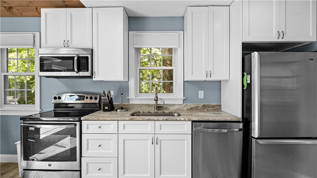 110 Vine Street Property Photo 7