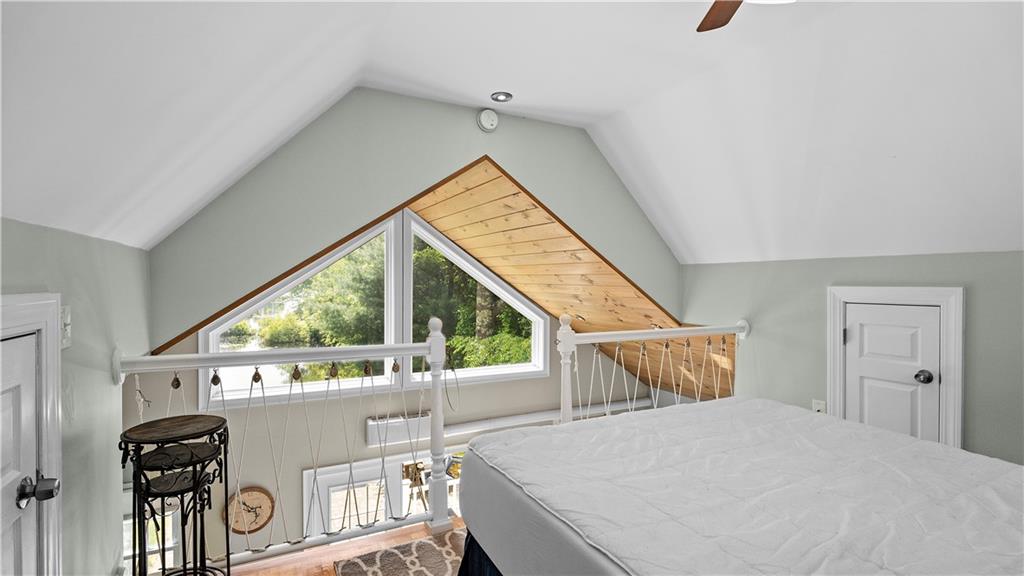 110 Vine Street Property Photo 12
