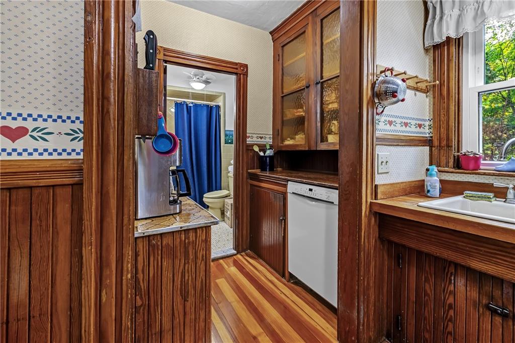 1572 Phenix Avenue Property Photo 16
