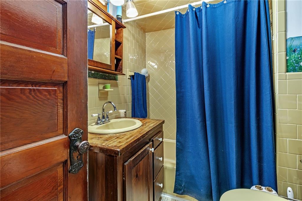 1572 Phenix Avenue Property Photo 20