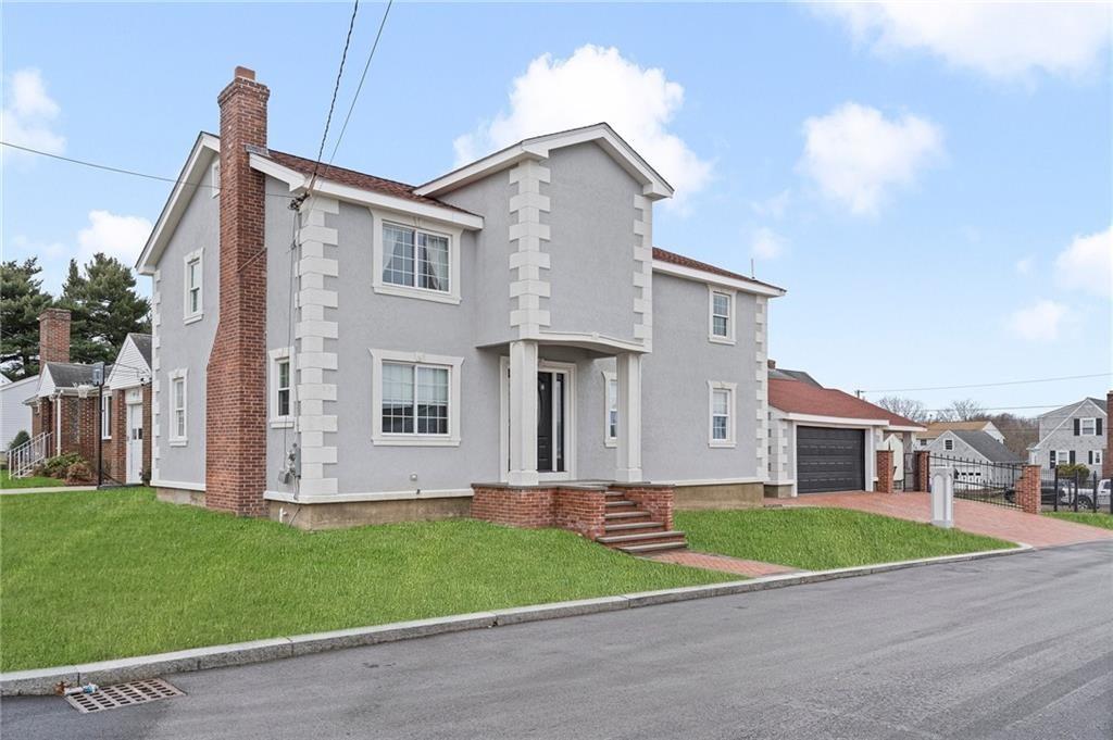 45 Hazelwood Avenue Unit 2 Property Photo 4