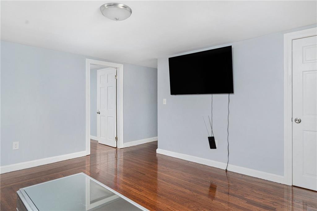 45 Hazelwood Avenue Unit 2 Property Photo 12