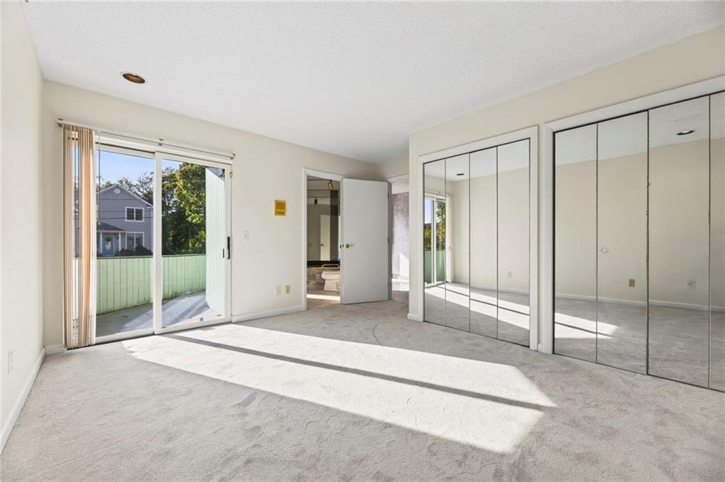 8 Pond View Avenue Property Photo 11