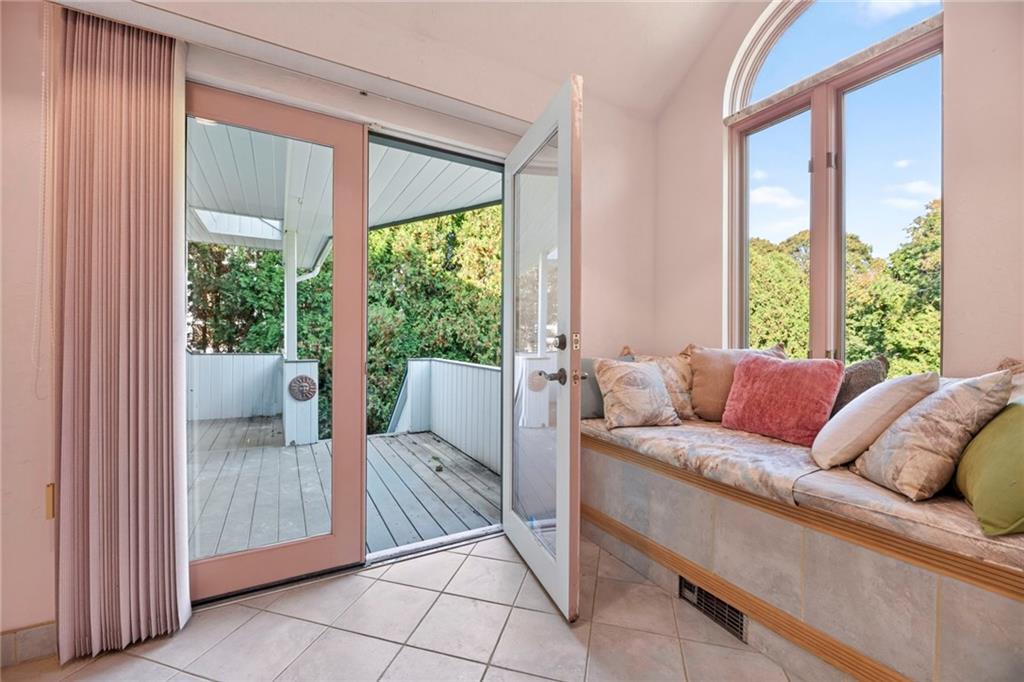 8 Pond View Avenue Property Photo 15