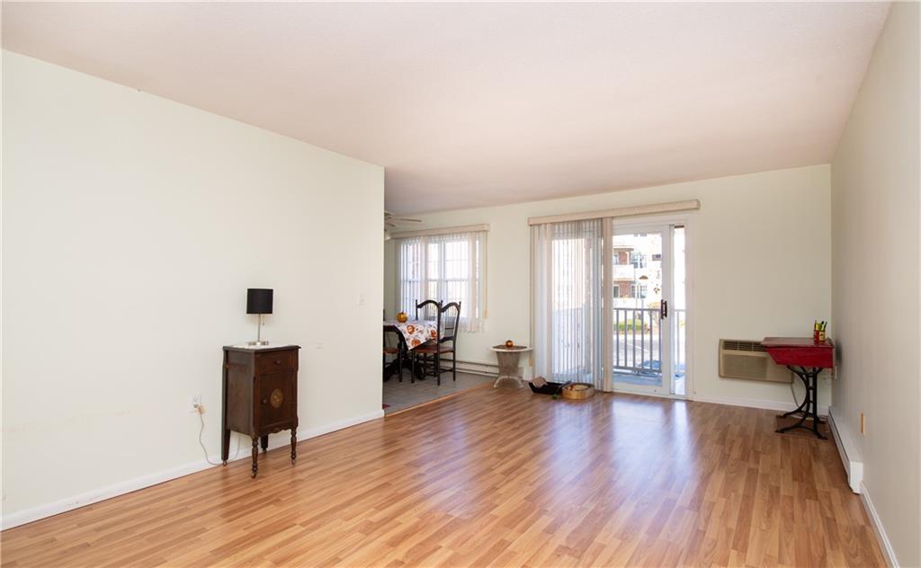 37 Bullocks Point Avenue Unit 1b Property Photo 8