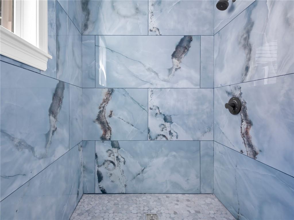 6 Shafter Street Property Photo 11