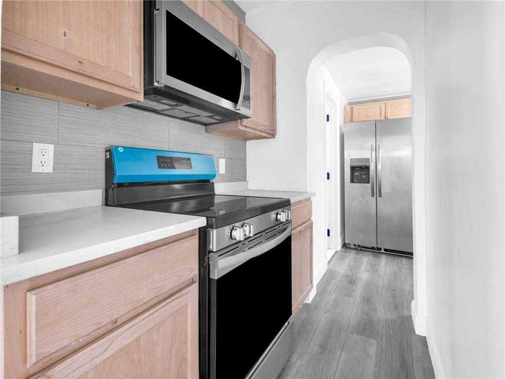 6 Shafter Street Property Photo 18